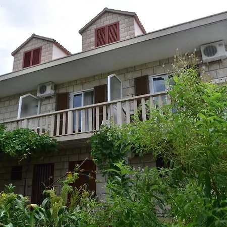 Povlja 2922d Povlja (Brac)